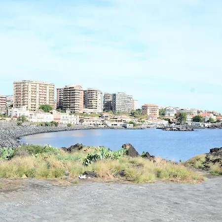 Dimora Dell'etna E Del Mare カターニア