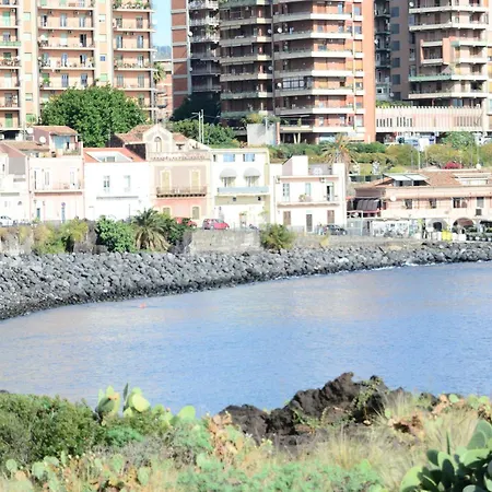 Dimora Dell'etna E Del Mare * カターニア